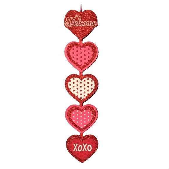 NWT Wood Heart Welcome XOXO Door Sign for Valentines or Love - Picture 1 of 1